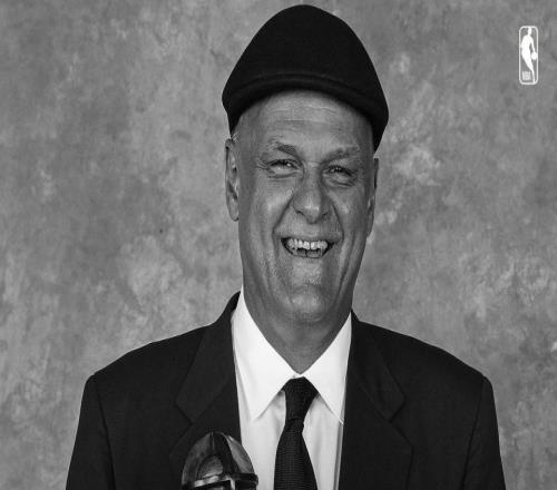 68歲籃壇巨星隕落！曾是科比童年偶像，奧運(yùn)會歷史總得分王