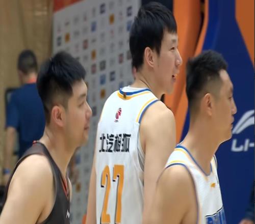 5分鐘被打140、16分慘敗，CBA勁旅吞下5連敗，首發(fā)5人竟無人上雙