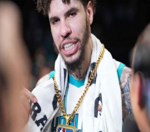 黃蜂隊(duì)拉梅洛鮑爾回應(yīng)絆倒熱火隊(duì)阿德巴約：賽后我就試著和他說(shuō)話