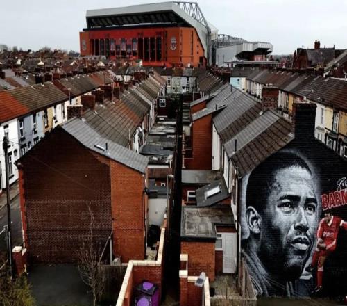 TA：紅軍多位高管和球員都不住在利物浦，本地球迷和他們疏離