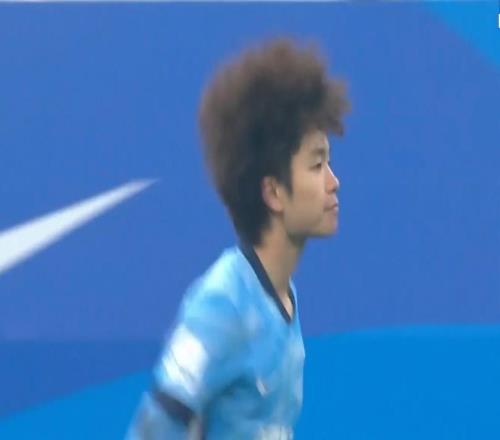 26.96米，呂焯毅的世界波是大連英博在中超距離第二遠(yuǎn)的進(jìn)球