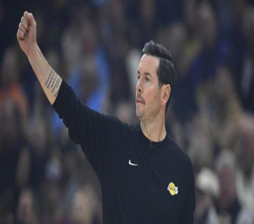 火箭對(duì)陣湖人前瞻核心缺陣?yán)椎峡巳绾斡瓚?zhàn)火箭的取勝之匙是什么