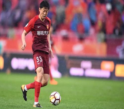 喜訊！王彤剛在魯能失去首發(fā)，右后衛(wèi)位置就迎來(lái)比他更強(qiáng)的球員