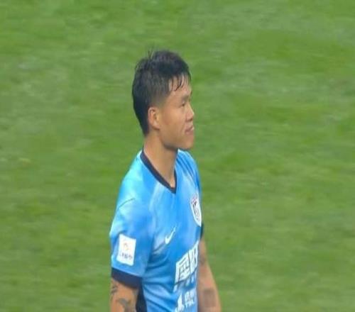 毛偉杰值得進(jìn)國(guó)足，邵佳一沒(méi)白來(lái)大連坐擁頂級(jí)兩翼李國(guó)旭果斷