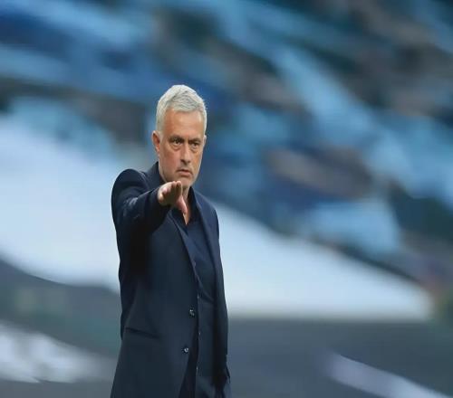 当伯纳乌需要铁腕：被放逐的穆里尼奥是否能成为皇马的答案