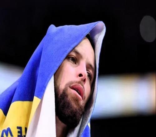 庫(kù)里季后賽夢(mèng)碎！勇士王朝落幕還是青春風(fēng)暴前奏