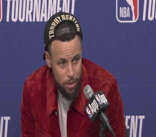 還能打多久庫里：肯定還能打很多年，但續(xù)約的談話還未進行