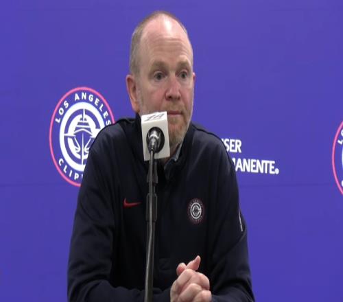 快船总裁弗兰克：计划长期留下小卡和卢指导球队仍在争冠窗口期