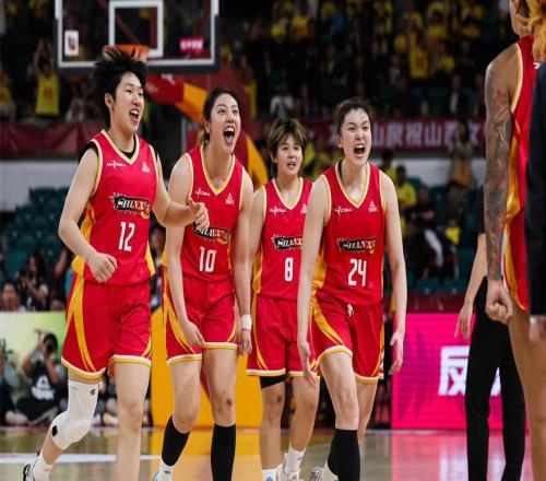 絕殺！中國女籃26歲1米86王牌復蘇：防守真硬，宮魯鳴召回她