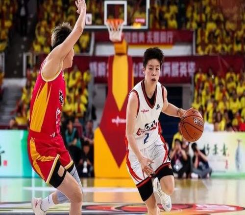 真強！一個上演絕殺，一個7投7中，宮魯鳴醒醒吧，她倆不該被棄用