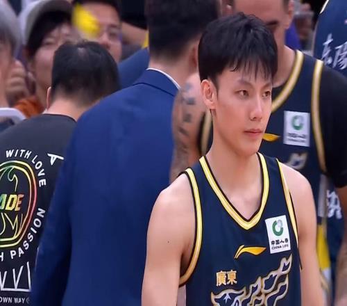 京滬廈一個(gè)都躲不掉！廣東隊(duì)季后賽慘遭圍剿，深圳隊(duì)成最大贏家！