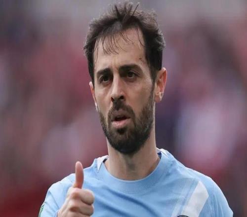 塞門約：B席人特別好，在更衣室里隊(duì)友總會(huì)打趣和捉弄他