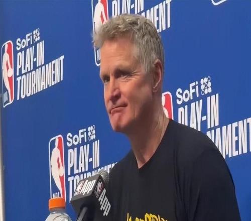 勇士被淘汰后3人谈未来！科尔将商谈是否续约，库里+格林寄语留队