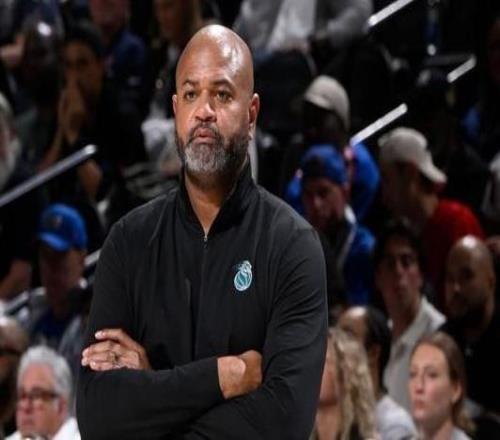 同行认可！比克斯塔夫被美国篮球教练协会评为年度最佳教练