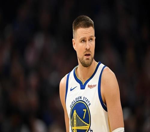 防守端簡直是被太陽各種打爆！勇士先發(fā)中鋒真是毫無職業(yè)精神