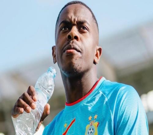 記者：切爾西正就引進(jìn)21歲民主剛果國(guó)腳薩迪基進(jìn)行談判