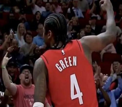 風(fēng)雪哥36分太陽(yáng)戰(zhàn)勝勇士首輪對(duì)陣?yán)做瑤?kù)里17分孤掌難鳴