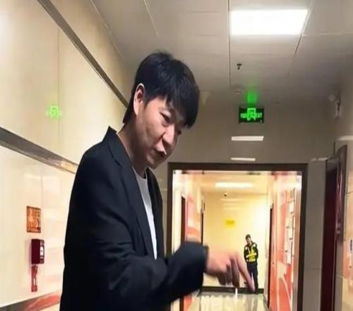 五連敗之后邱彪情緒失控，經(jīng)典三連問甩鍋給球員，球迷心涼了