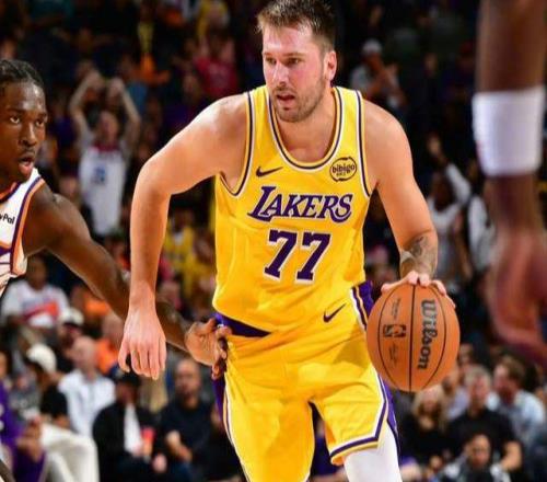 核缺陣+41歲孤王+驚天交易！湖人越慘越爆