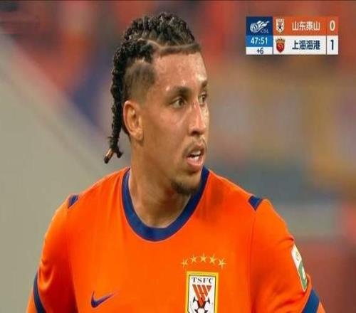 瓦科續(xù)約后劃水，克雷桑踢中場(chǎng)飲鴆止渴泰山給韓鵬練級(jí)賠上成績(jī)