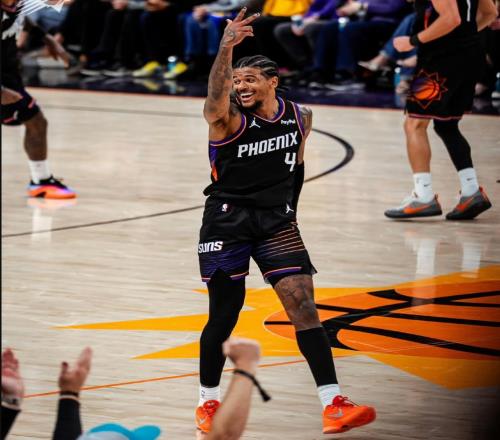 合砍71分+11篮板！创NBA历史纪录：休斯顿火箭你该后悔了！