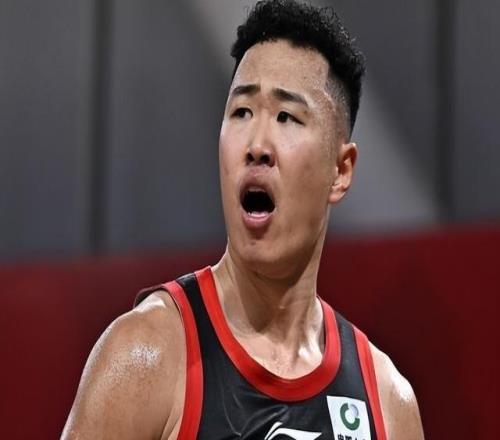 賀希寧：沒想取得多大成就掙多少錢希望通過自己讓更多人熱愛籃球