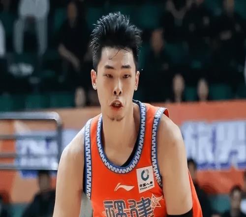 福建逆轉(zhuǎn)廣東發(fā)布會(huì)！凱撒直指歷史性意義，并祝福廣東展情商！