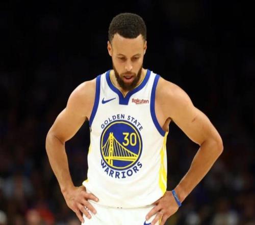 勇士?jī)纱髷∫虺鰻t，庫(kù)里也沒(méi)借口！格林打回原形，科爾賽后也攤牌