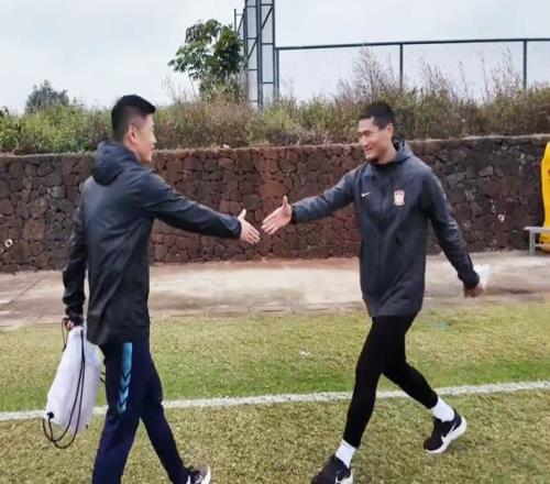 邵佳一看到了吧！大連至少可輸送三名國腳朱鵬宇傷再不好掉隊了