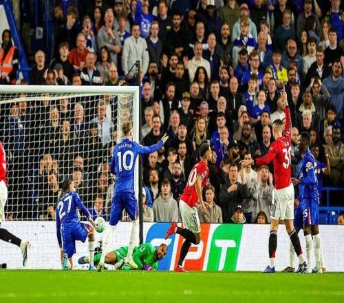 曼聯(lián)10切爾西送對手四連敗