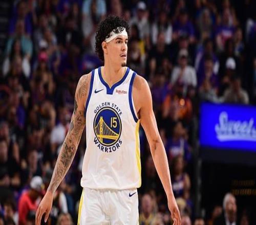 場上表現確實相當努力，但勇士鋒線新星的天賦也確實是差了點