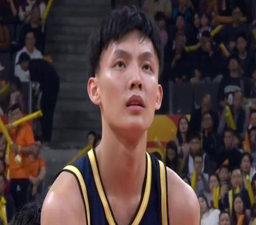 常規(guī)賽即將結束，徐杰砍下377分，胡明軒308分，榜首聯(lián)盟獨一檔