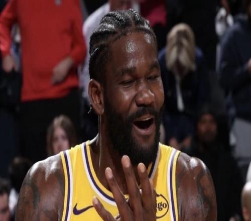 艾頓：在詹姆斯這樣的球員身邊打球，你真的沒有理由不努力