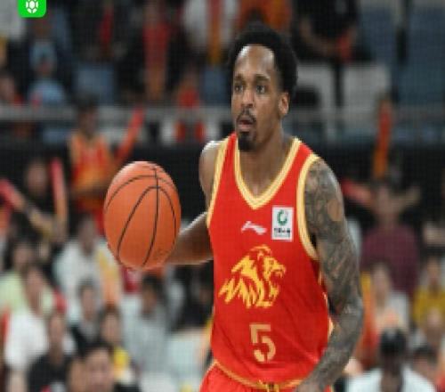 广厦加时117104力克北控，巴里布朗38分，豪斯空砍44分