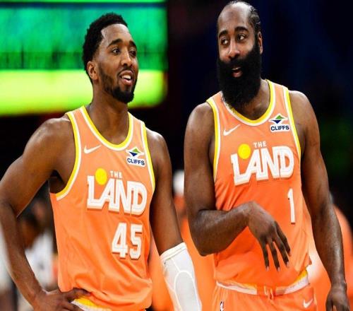 哈登和米切爾在首輪G1的表現(xiàn)，讓騎士隊球迷對NBA總決賽充滿期待