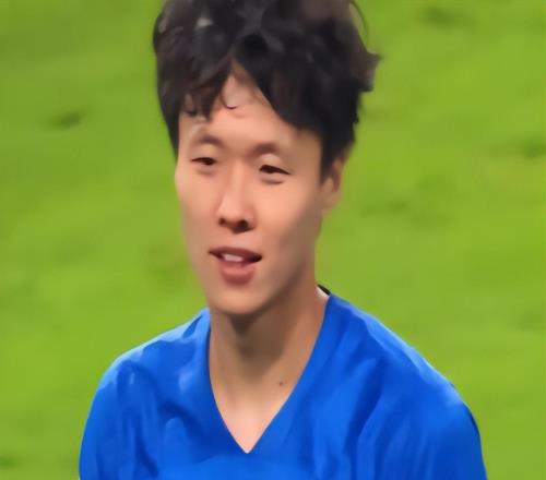 一場(chǎng)3：1讓申花喜獲大發(fā)現(xiàn)，昔日廢柴已成中場(chǎng)猛人，伊萬(wàn)沒(méi)看錯(cuò)人