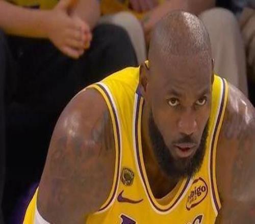 湖人10798火箭！詹皇控場碾壓，火箭替補(bǔ)4分拉胯，季后賽獨(dú)角戲