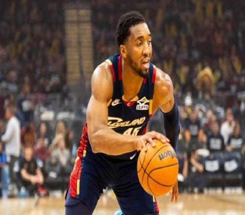 哈登22+10+4記三分，米切爾32分刷爆NBA紀錄，騎士屠龍破不勝魔咒