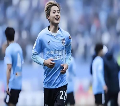 大連英博中超連戰(zhàn)連勝，這位新援卻加盟至今沒登場，一分鐘也沒上