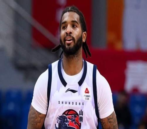 贺希宁缺阵助力山东避免六连败：江湖不是打打杀杀，而是人情世故