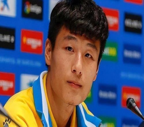 中國足壇逆天存在！力壓梅羅比肩羅納爾多，武磊憑啥成為全民信仰