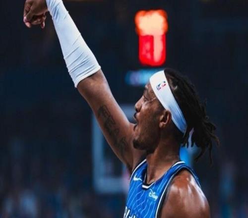 搭上季后賽末班車！全隊(duì)5人得分上雙，附加賽魔術(shù)12190大勝黃蜂