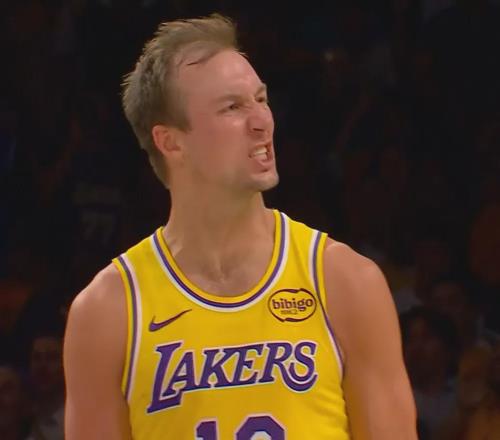 炸裂！奇兵100%命中率！湖人贏下季后賽開(kāi)門紅