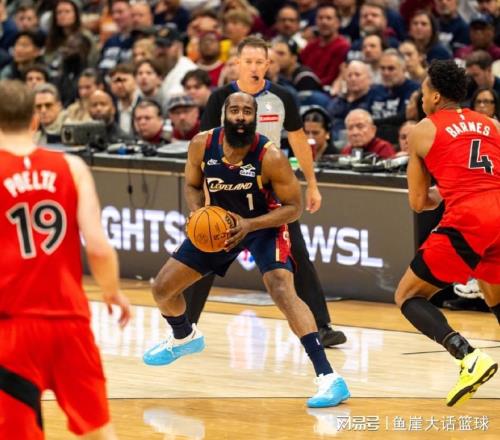 完勝！哈登22+10迎里程碑，米切爾32+4全隊(duì)第二，奇兵24+3創(chuàng)紀(jì)錄