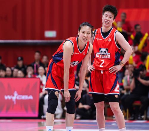 7中7砍16+4！中國(guó)女籃25歲悍將復(fù)蘇：宮魯鳴召回女版趙繼偉