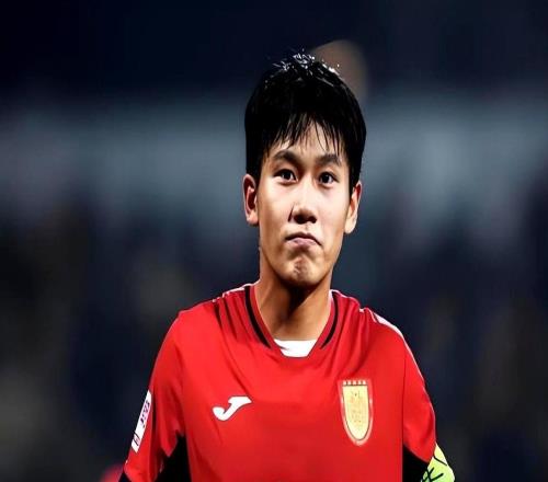 20！中超最大黑馬誕生！開(kāi)局6戰(zhàn)0敗，排名升第2，送10人深圳首敗