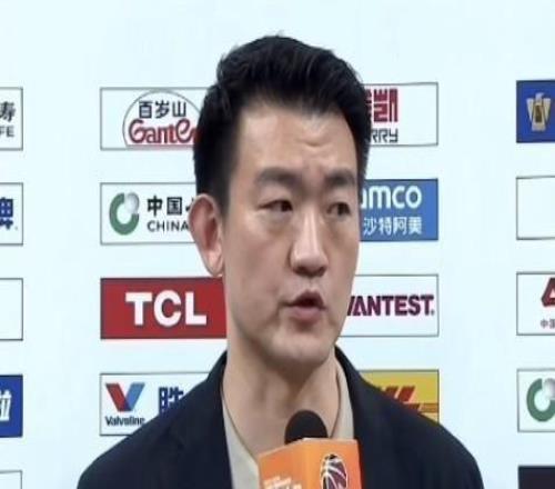 王博：不能因?yàn)楹鹎镙喰菥退尚福磺卸紴榱酥С治覀兊那蛎? />
<div   id=