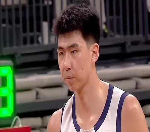 天賦炸裂卻被埋沒4年！徐昕獲5支NBA邀請，杜峰三員愛將高下立判
