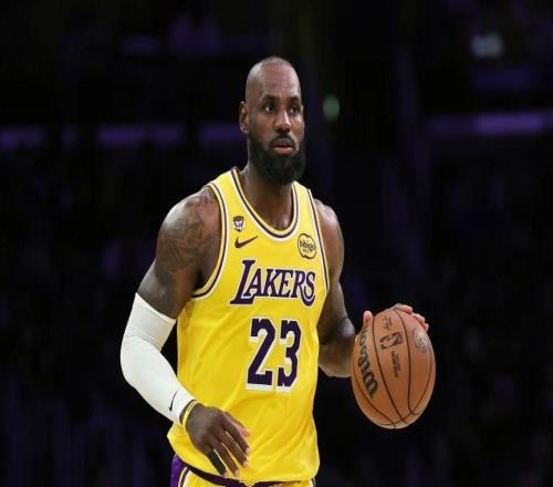 湖人半場僅領(lǐng)先火箭2分：詹姆斯6+10助攻持平火箭全隊(duì)助攻數(shù)