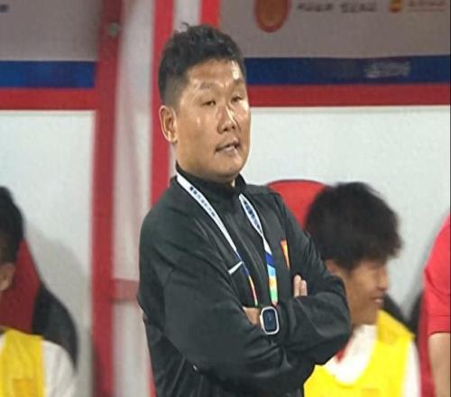 惊喜不断，重庆铜梁龙六轮不败登顶中超积分榜